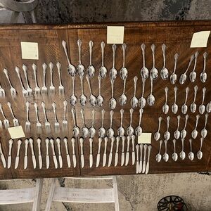 Lot of 94 pieces Mansfield (Amadeus) WM A Rogers Deluxe Oneida flatware Set